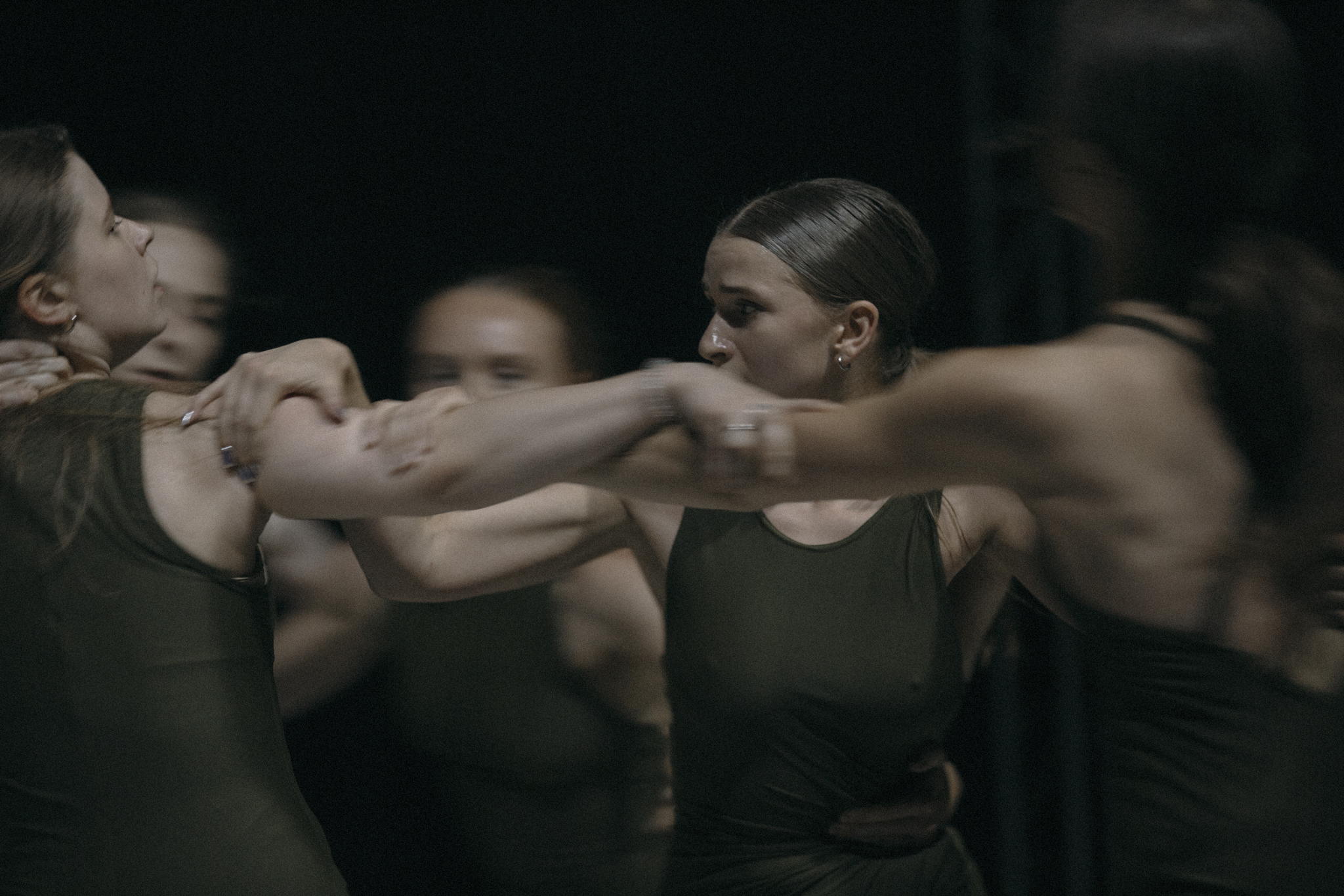 НА ЖЖЁНОЙ ЗЕМЛЕ