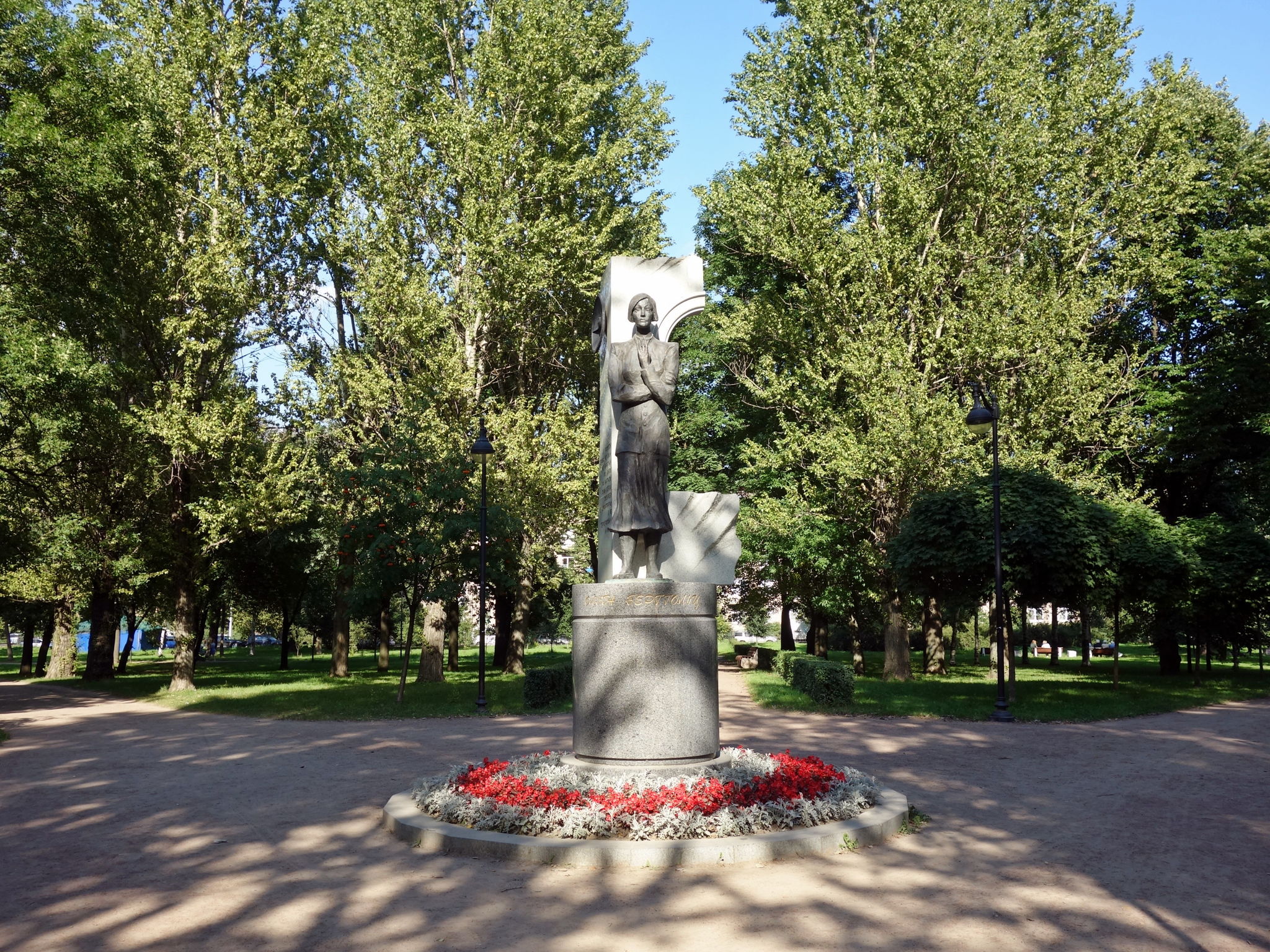 Ленинградская Мадонна. Голос непокоренных