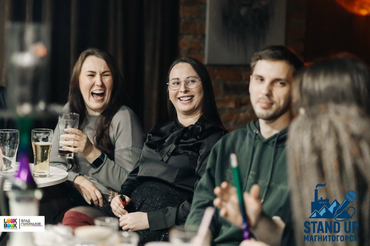 Шоу «Не глядя» Комедийное свидание вслепую