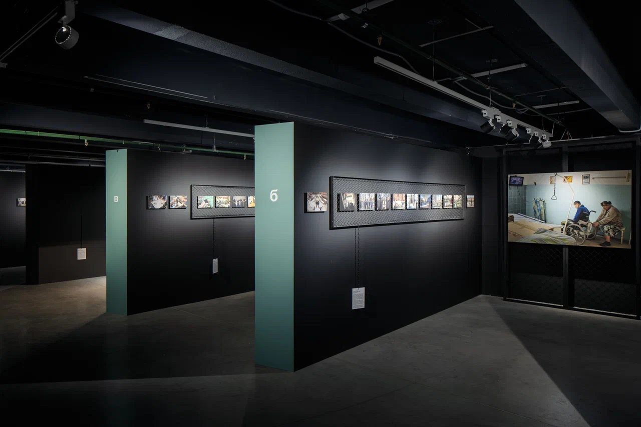 Экскурсия по «Выставке про ПНИ»