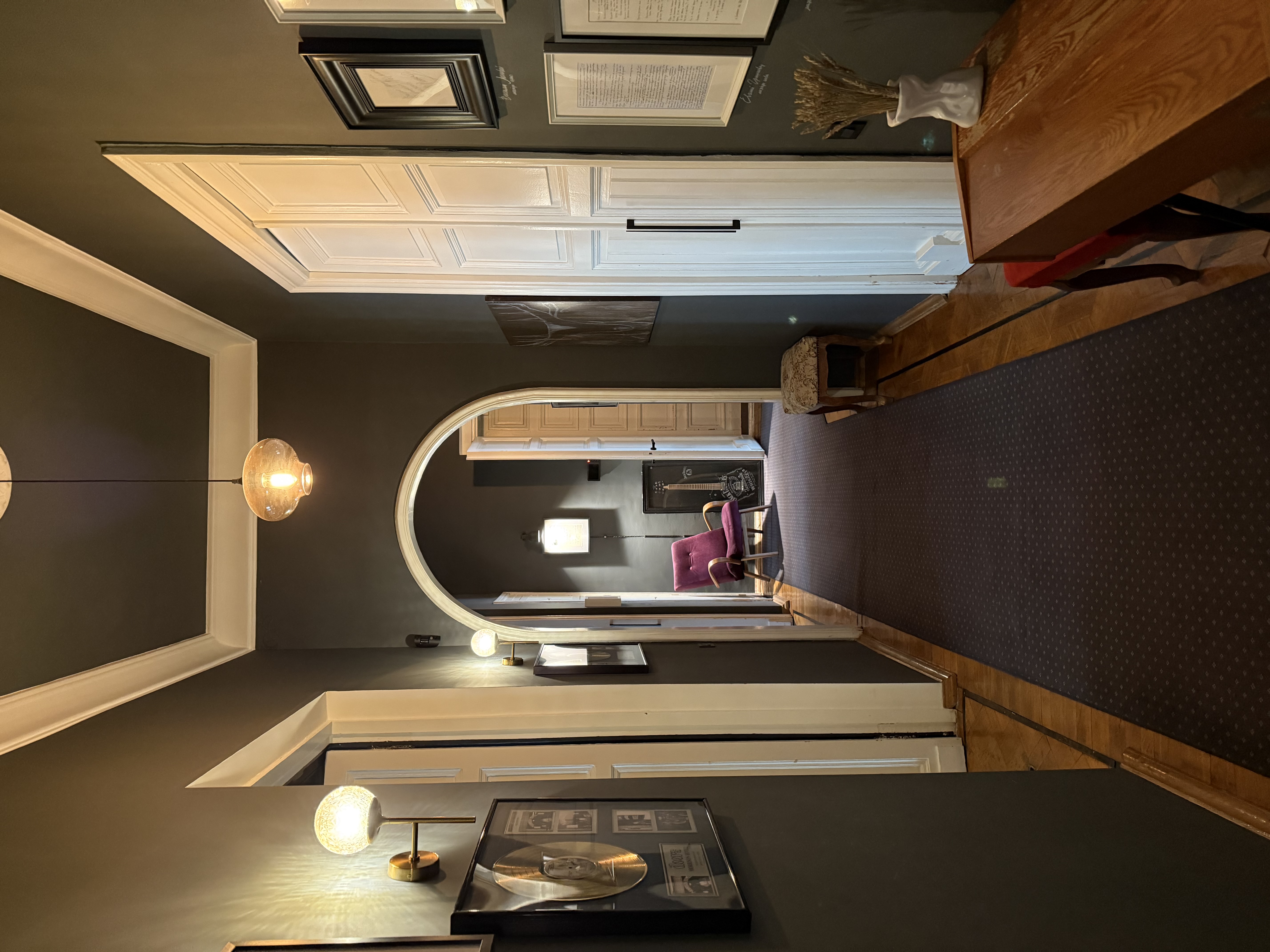 От белых палат до лужковского модернизма. архитектурная прогулка с посещением доходного дома