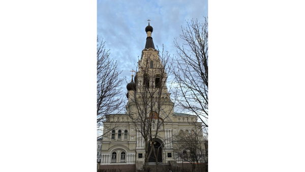 Бесплатная экскурсия «Вдоль по Мытнинской. Прекрасные дамы, монахи и винные короли»