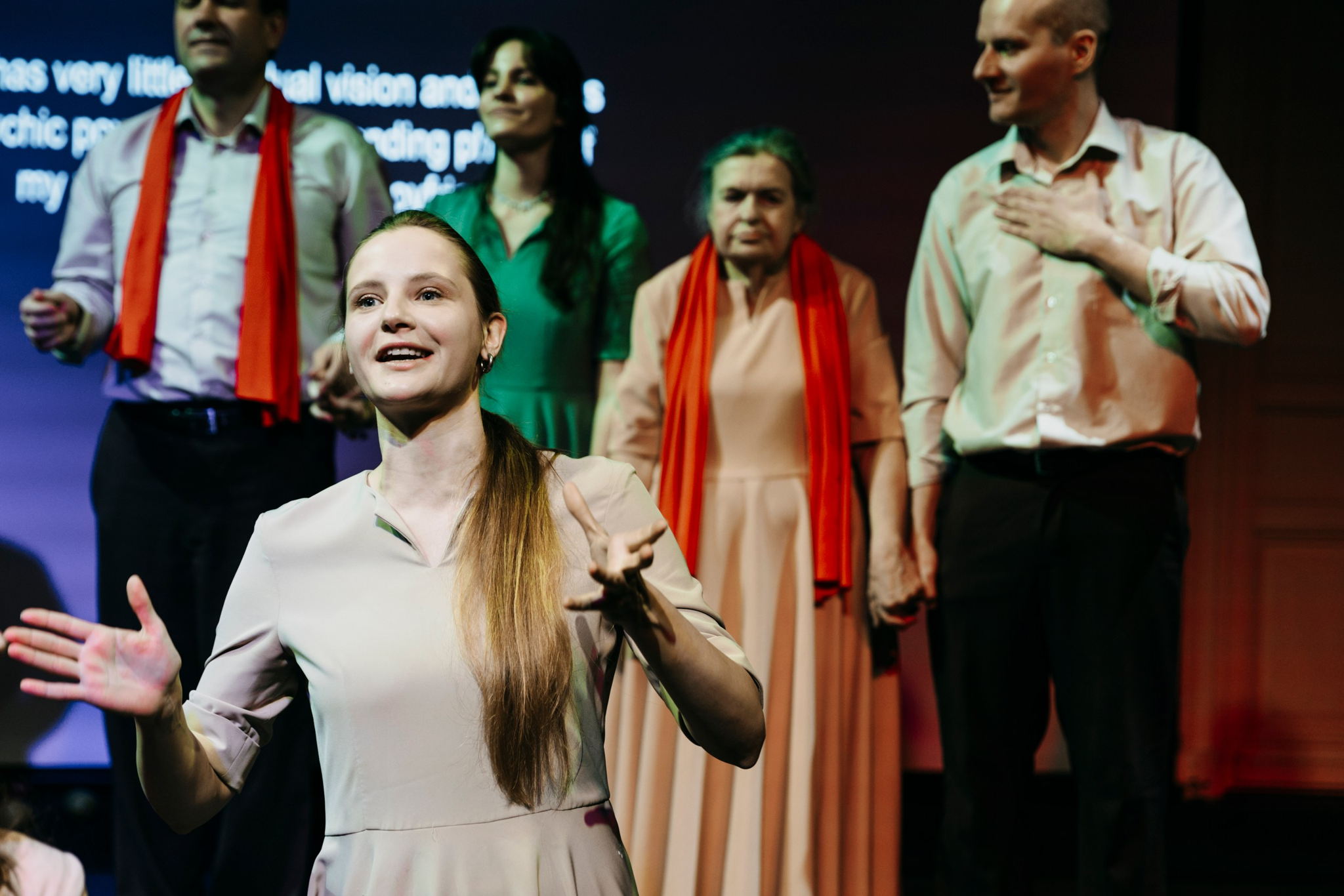 Спектакль "Прикасаемые 3.0" в Новом пространстве театра Наций