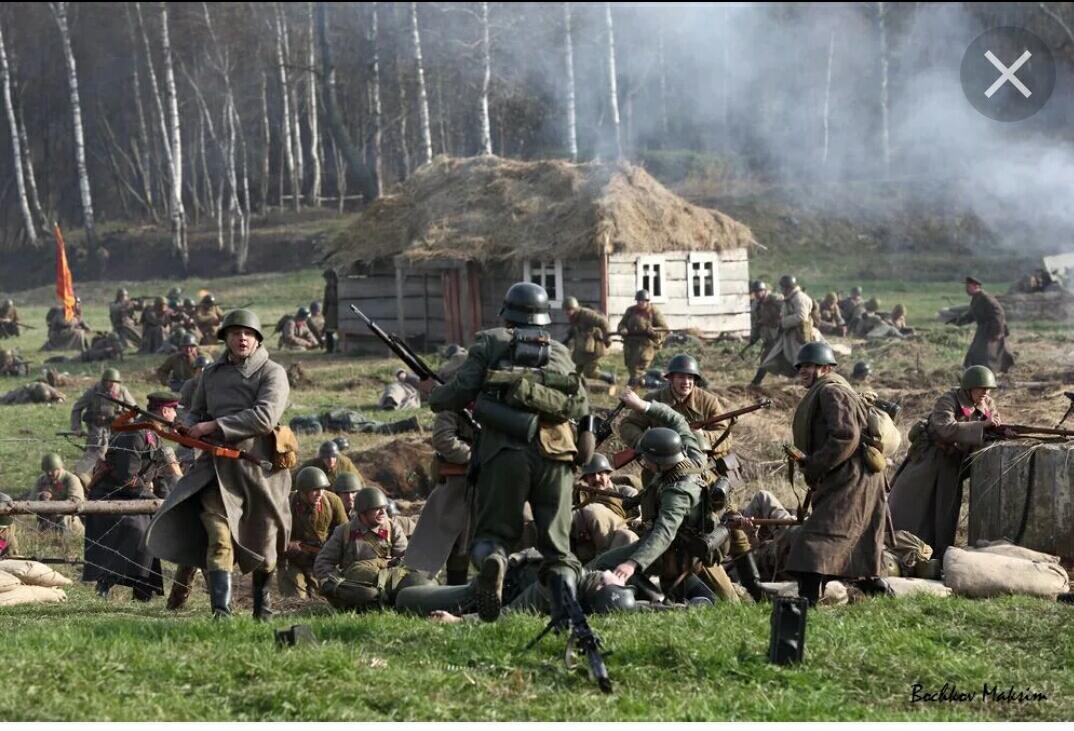 Военно исторический. Военный исторический клуб битва за Москву. Военно исторические реконструкции 1941 1945 года. Реконструкция битвы. Парк Патриот сражение.