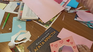 Коллажный мастер-класс для взрослых в Доме детской книги