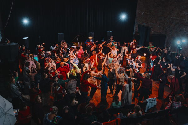 Incendiary Sevillana Party от проекта "Flamencura"