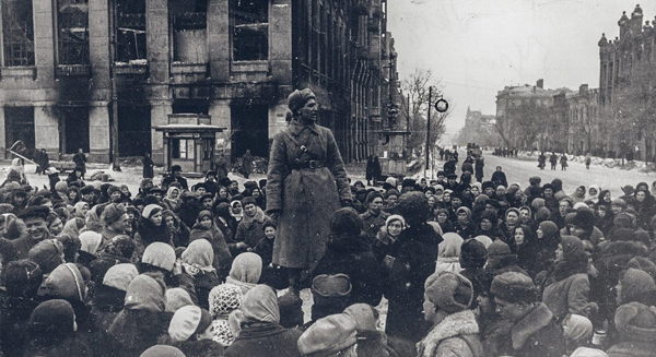 Открытие выставки «Сдать радиоприемники»