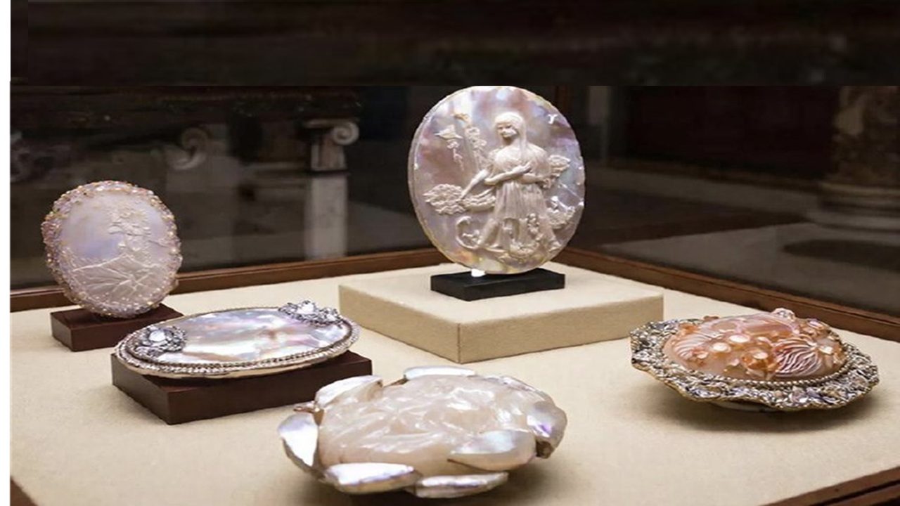 "КАМЕИ МИР В МИНИАТЮРЕ"