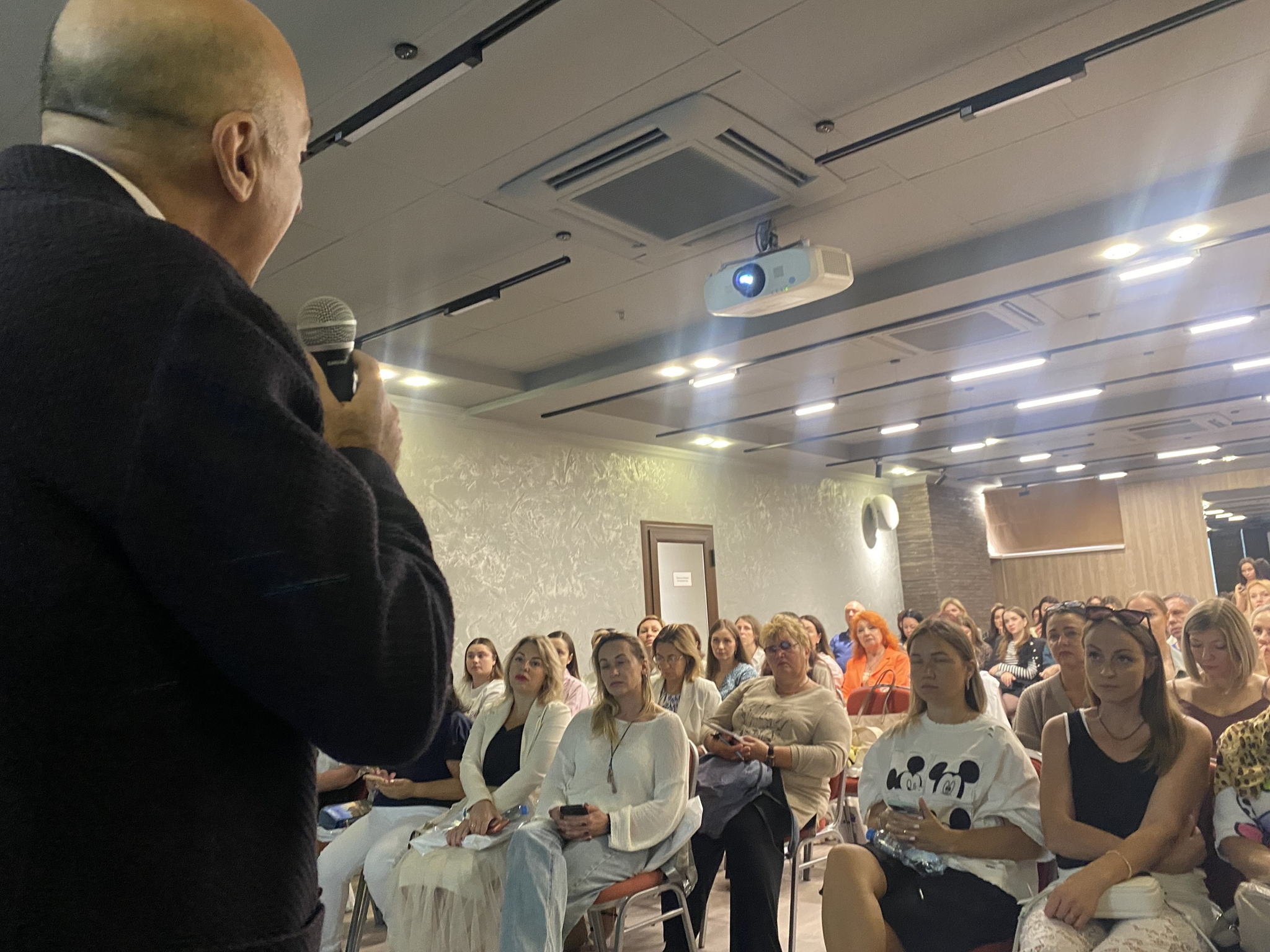 "Розовый слон": Road show весна 2026! КРАСНОДАР. 2026, четверг. отель "Crown Plaza", 10.00