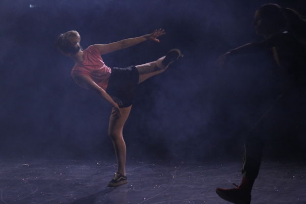 Показ-конференция в Международный день танца «Достижения техники современного танца города Москвы. Эксперименты в хореологии»