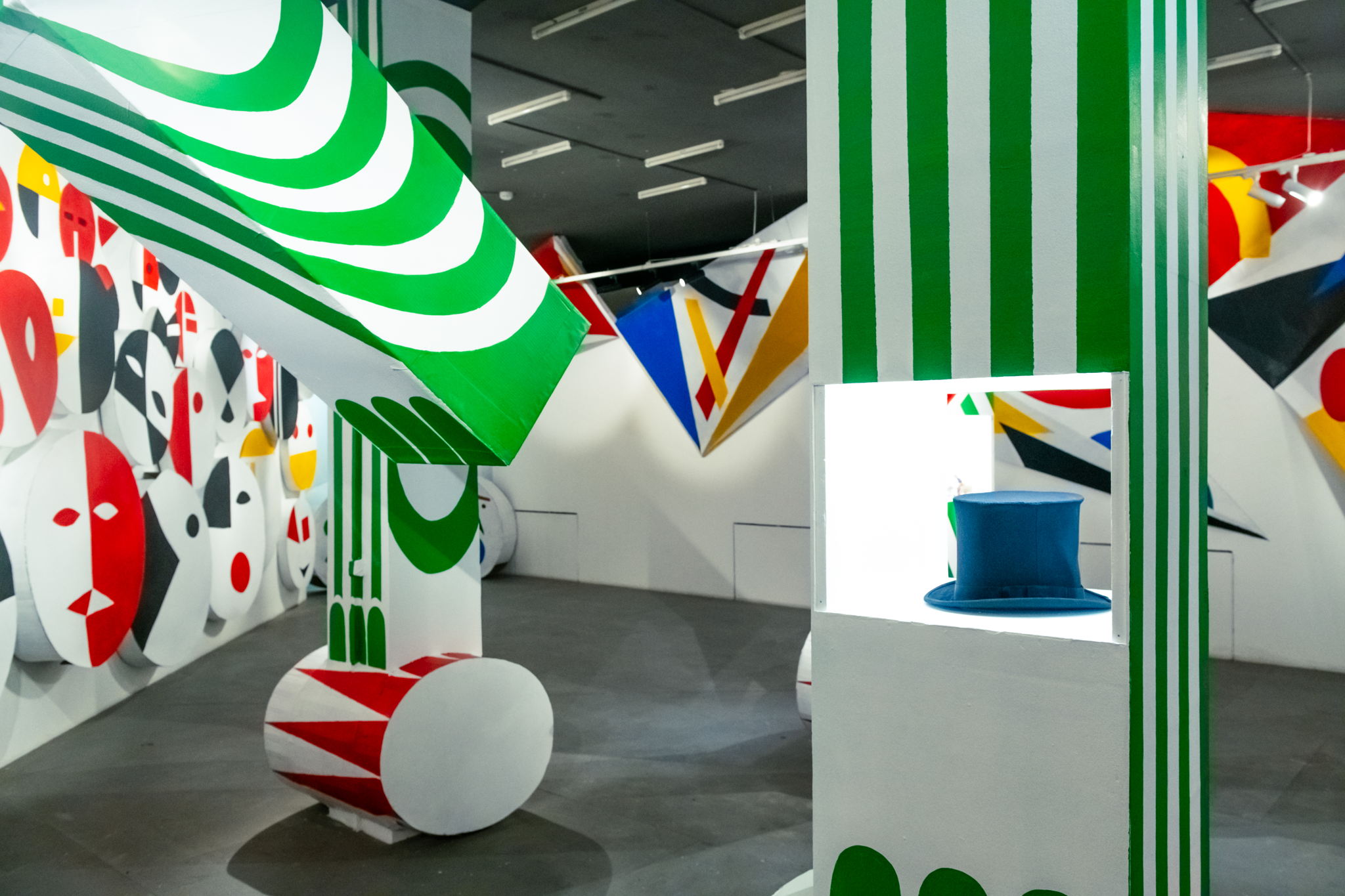 «Полёт Авангарда»: коллективный‑перформанс с созданием авангардных масок