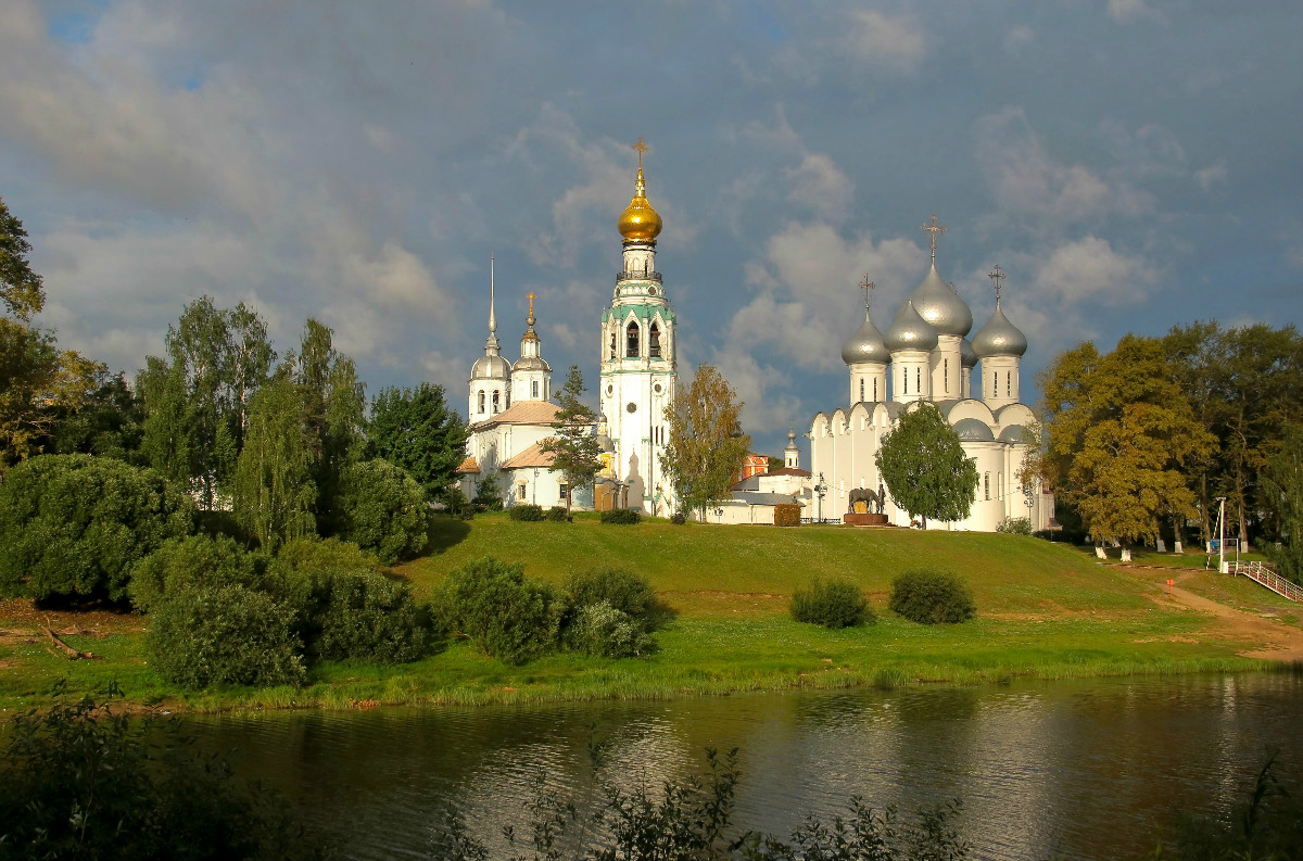 Вологда фото. Вологда Кремль. Вологодский Кремль Вологда фото. Северная Фиваида. Вологда исторический центр.