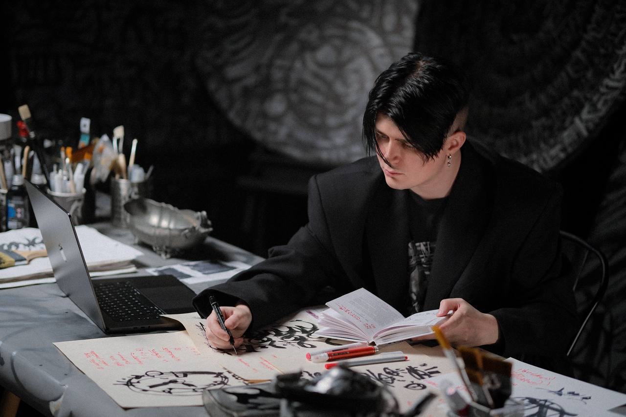 Презентация арт-проекта: "Азбука х Покрас Лампас: Искусство из ничего"