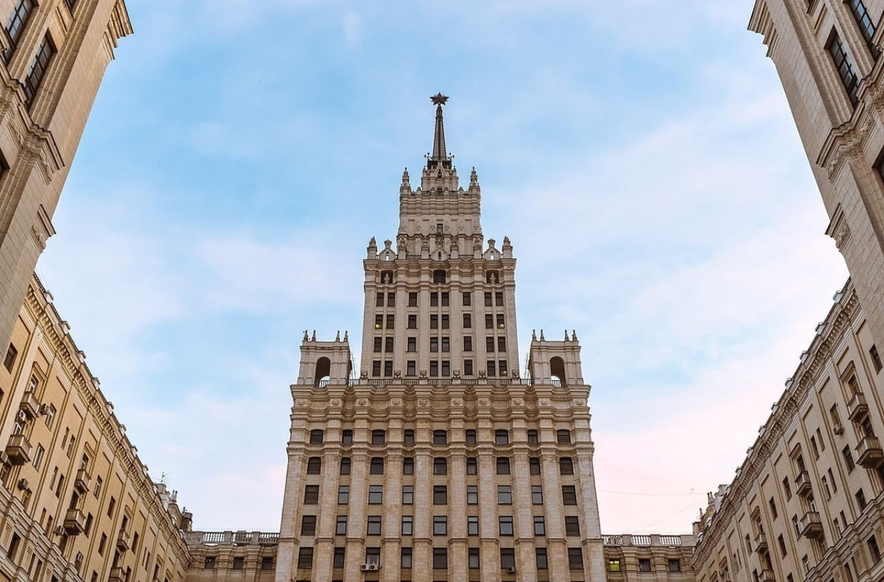 Высотка у Красных ворот: инженерное чудо советской Москвы (с чаепитием в квартире высотки)