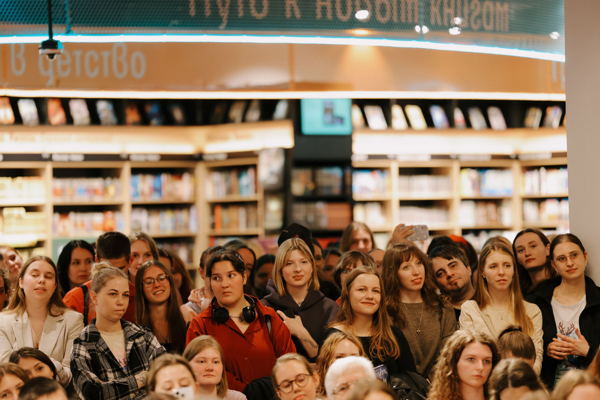 Презентация книги Ольги Власенко «Щучьи сплетни»