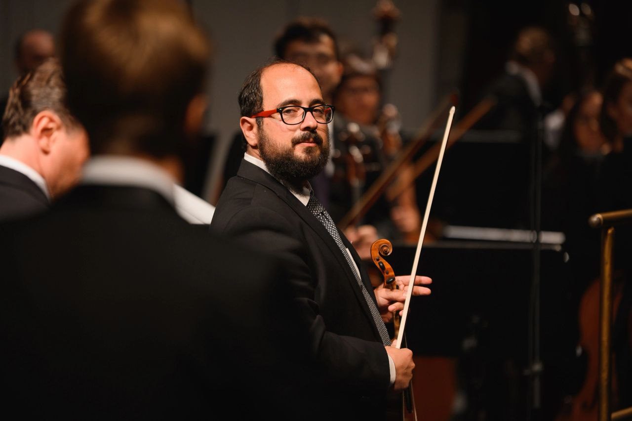 Марк Зингер (скрипка) и Евгений Синицын (виола да гамба)