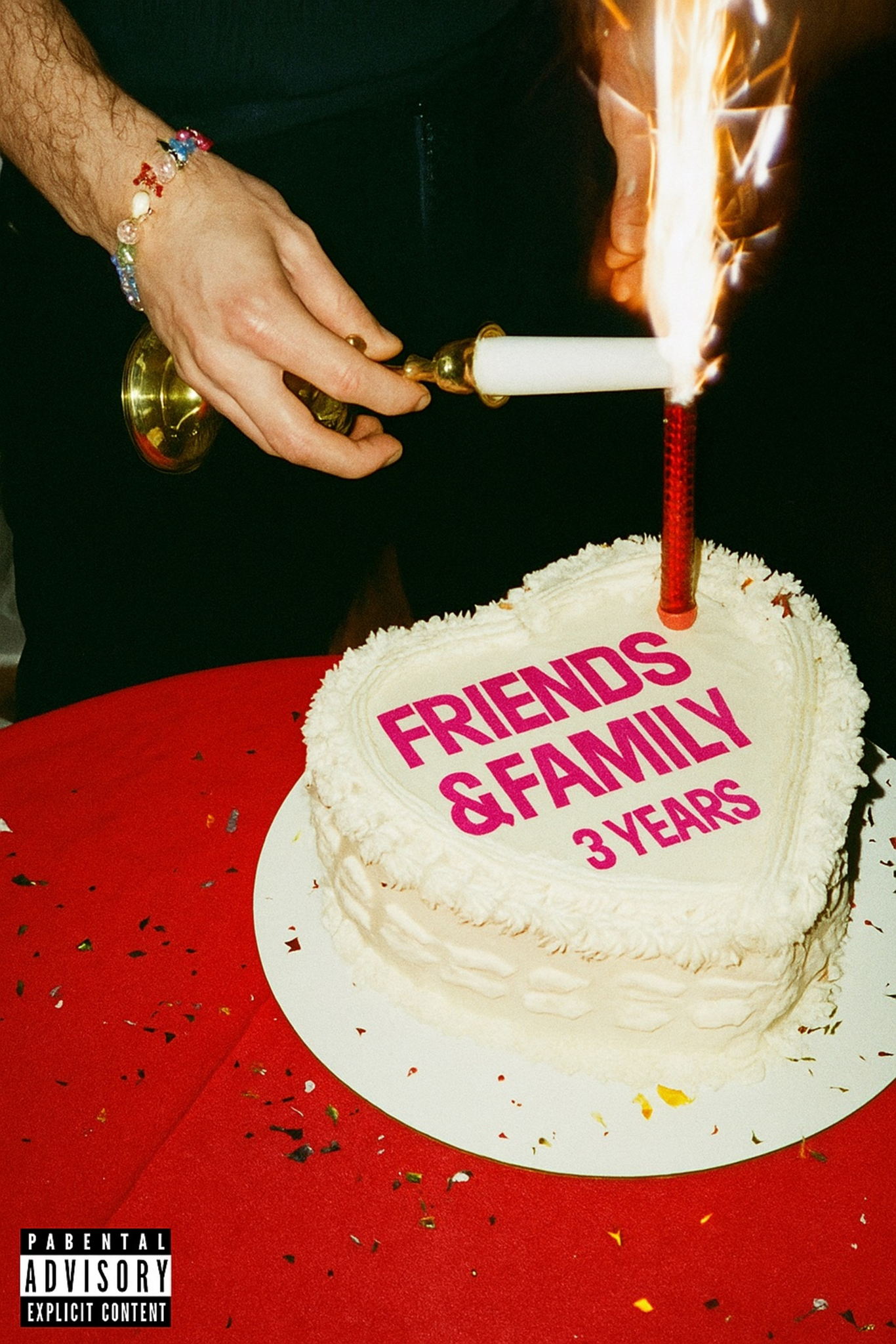 FRIENDS FAMILY 3 YEARS х MAY WAVE$