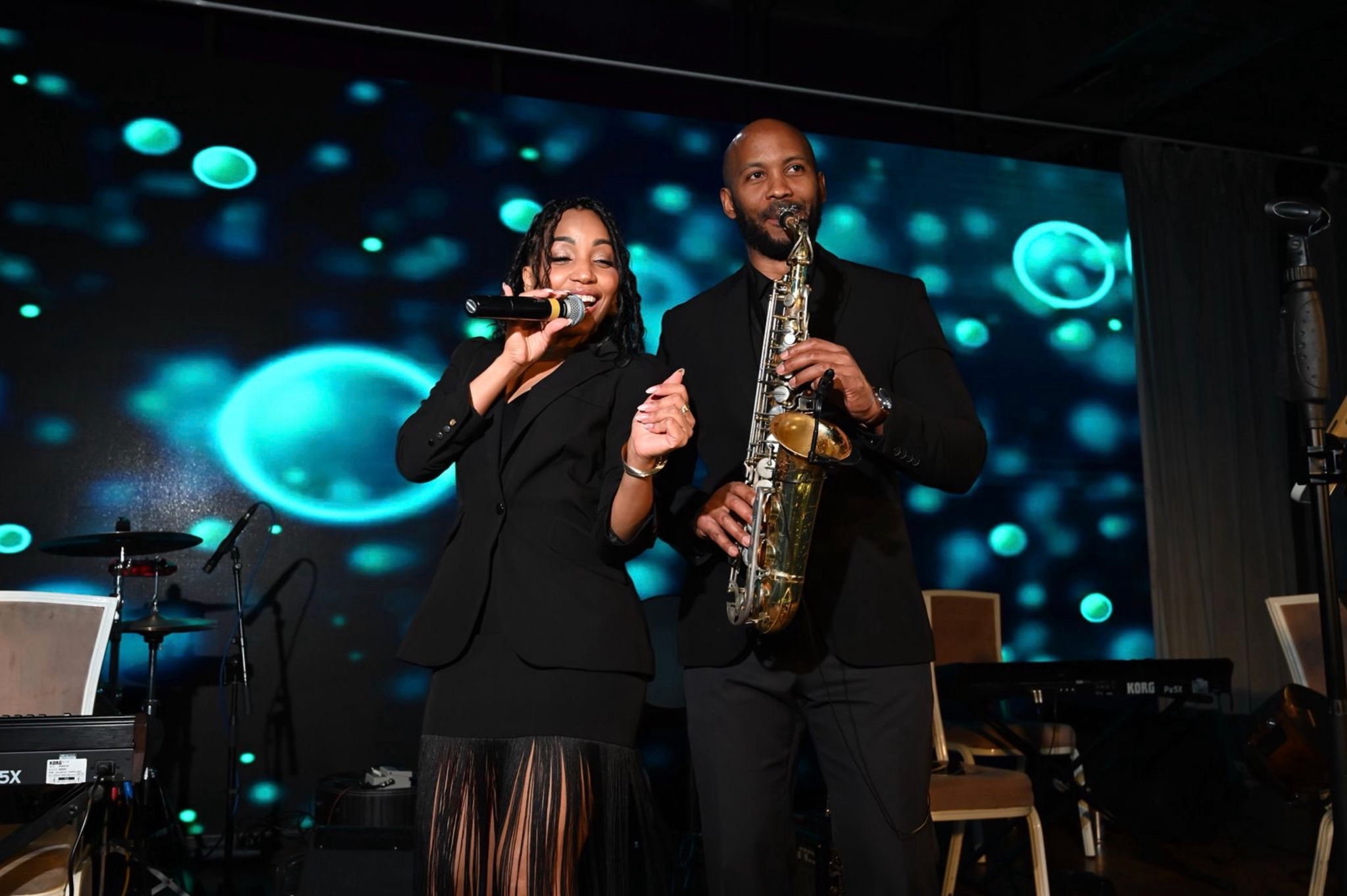 Джаз, соул и поп хиты на теплой Крыше / Концерт латиноамериканской вокалистки Raysa Martinez