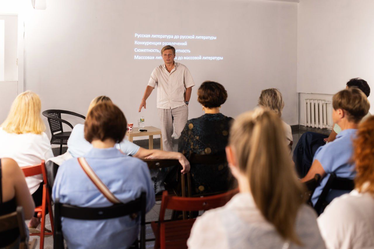 «Мне стали слишком малы твои тёртые джинсы»