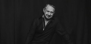Паблик-ток Ольги Угаровой с режиссером спектакля «Две Анны» Феликсом Михайловым в Arts Square Gallery