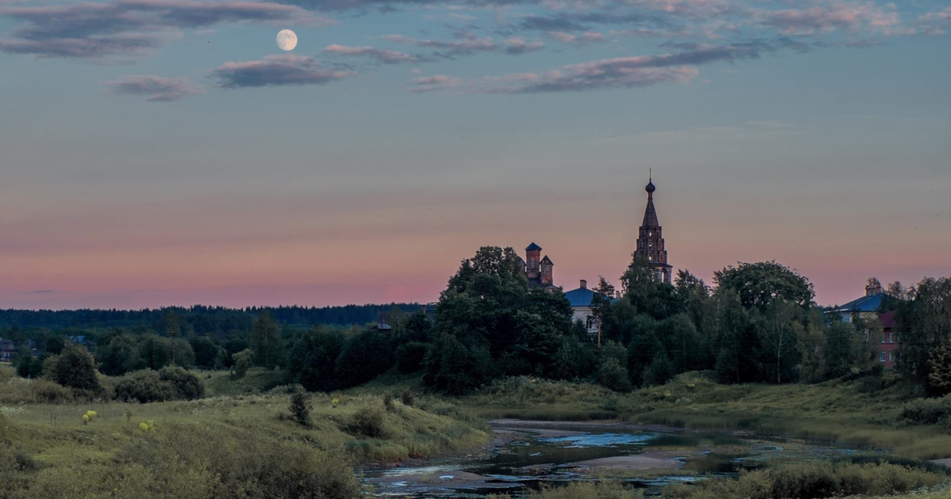 Круглый стол «Процветающая глушь. Как живут проекты и инициативы по сохранению наследия в Костромской области?»