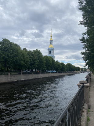 Пешеходная экскурсия вдоль Крюкова канала