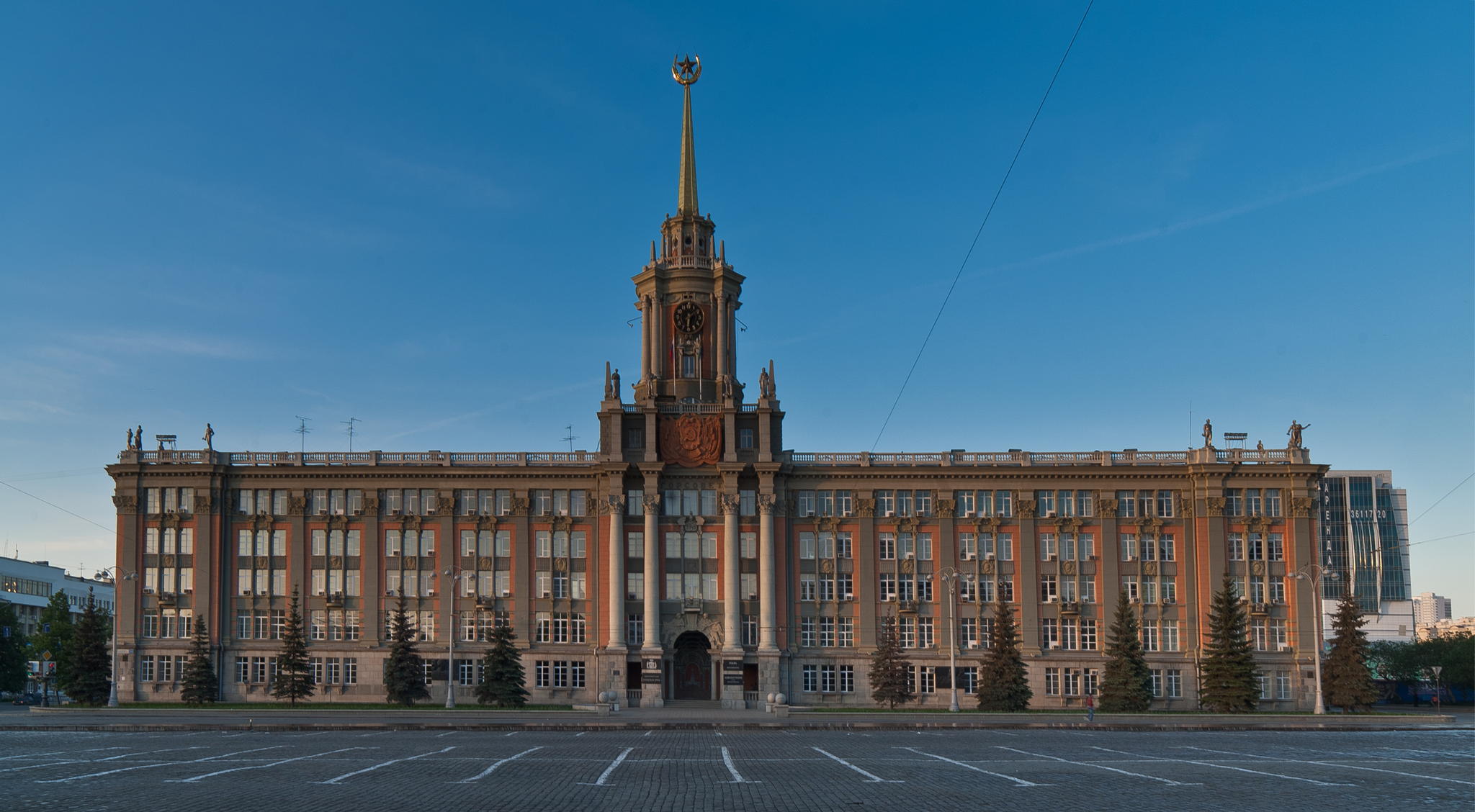 Автобусная экскурсия "Архитектурные шедевры Георгия Голубева"