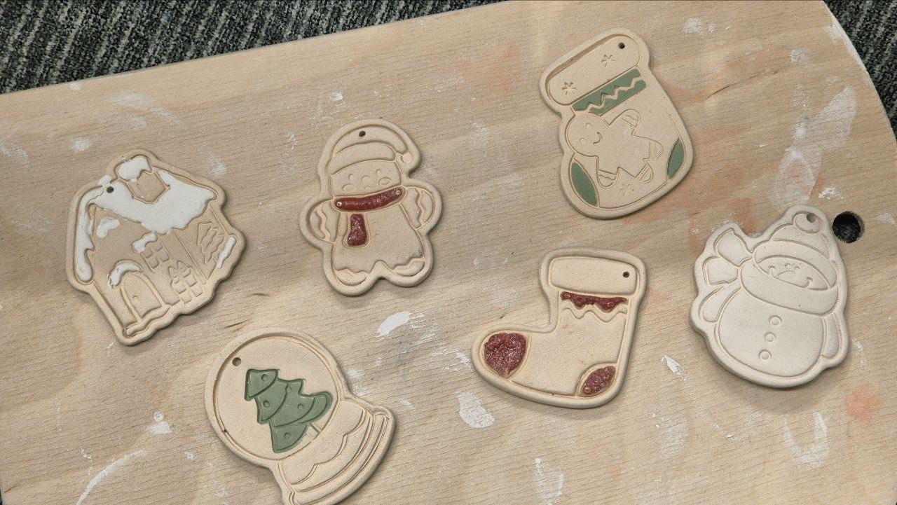 Мастер-класс по росписи глиняных игрушек (6+)