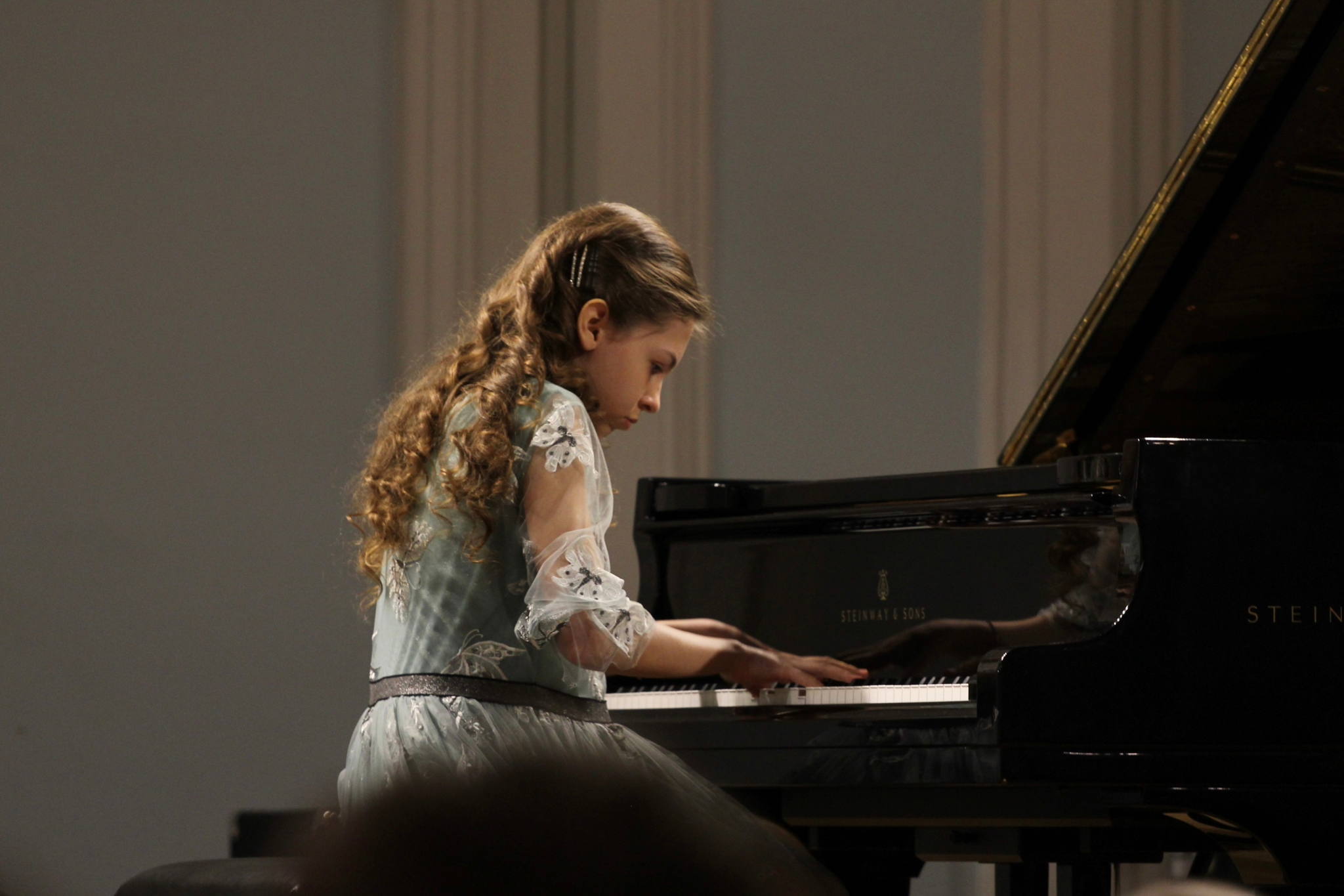 Концерт стипендиатов Благотворительного фонда «Новые имена» имени Иветты Вороновой в концертном зале музея А.Н. Скрябина