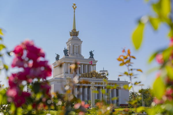 Тематический квест "Загадки ВДНХ ко Дню защиты детей