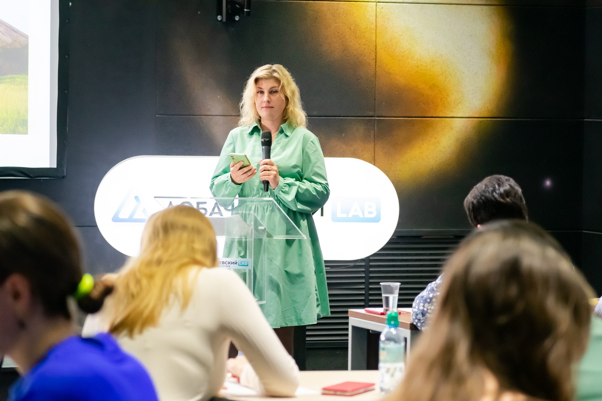 Экскурсия «По Трехсвятскому кварталу»