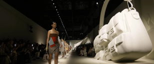 Макро-тренды в оформлении fashion show:  анализ и идеи дизайна показов весна-лето 2024