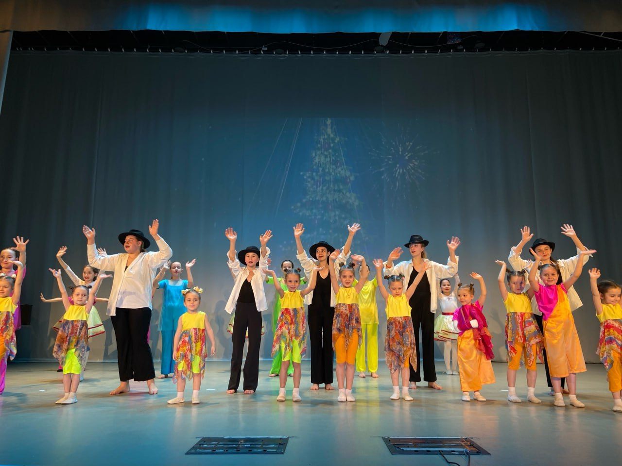 Новогодний отчетный концерт эстрадно-хореографической студии «Арт-Фантазия»