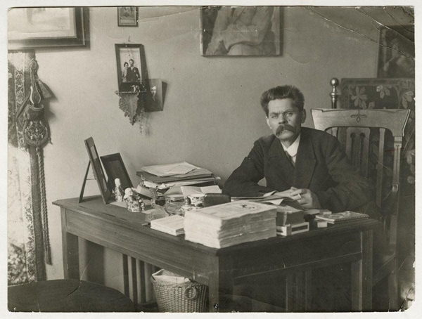 Лекция «Максим Горький: нерасплёсканной он пронёс чашу служения человечеству»