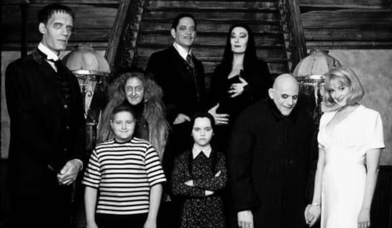 Семейка Аддамс: от комикса до Netflix
