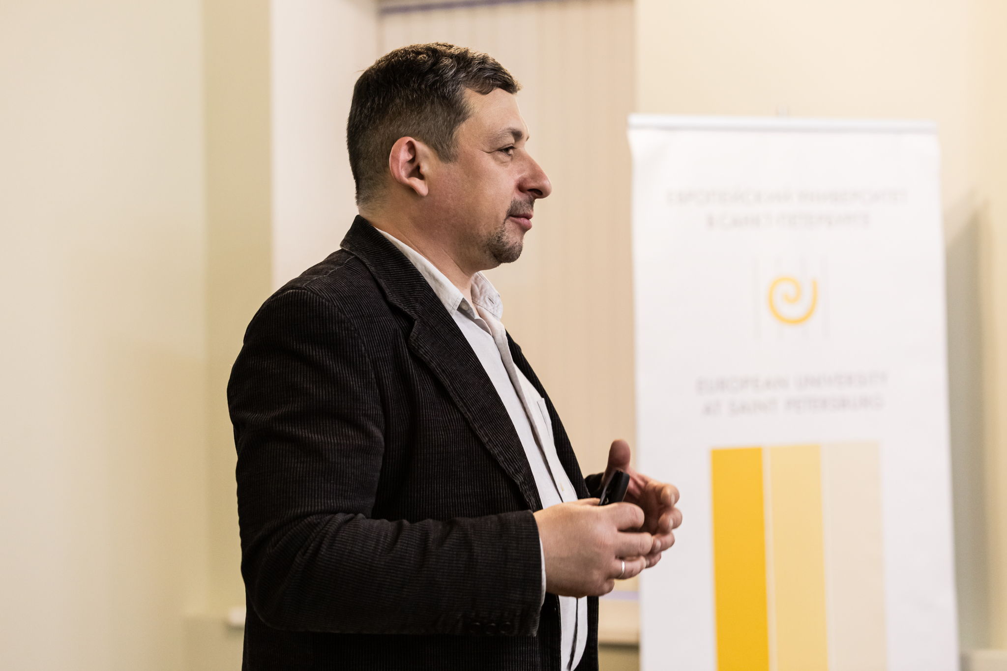 Лекция «Фольклор в поисках автора: Черный ворон и унтер Веревкин»