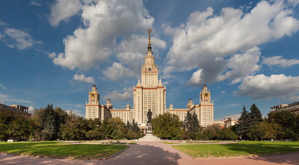 Пленэр Москвича. Здание МГУ