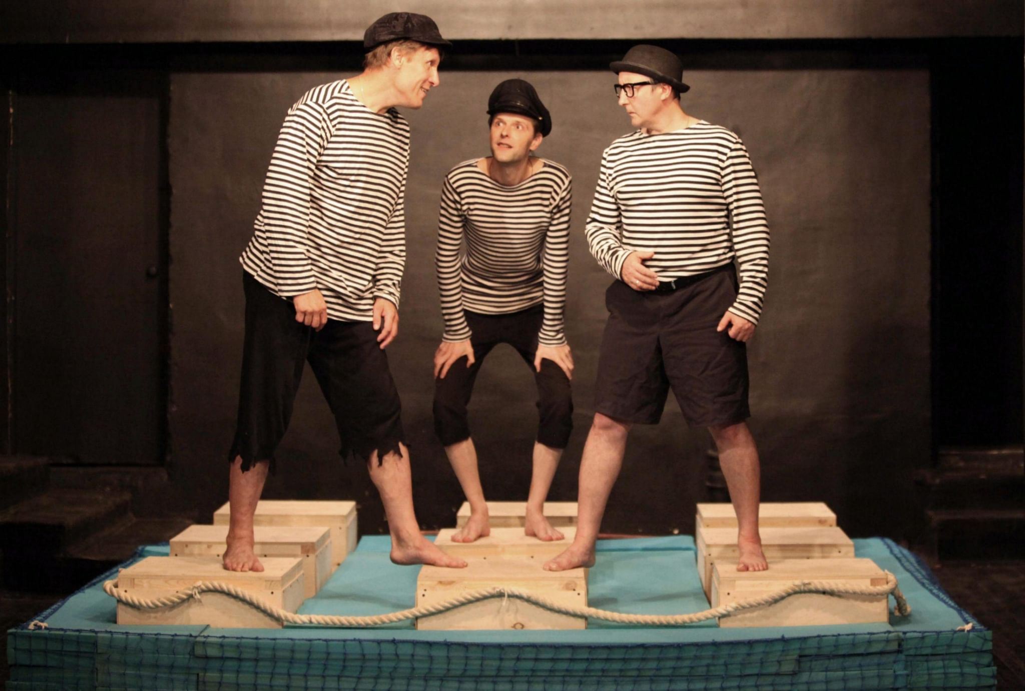 Спектакль "В открытом море"