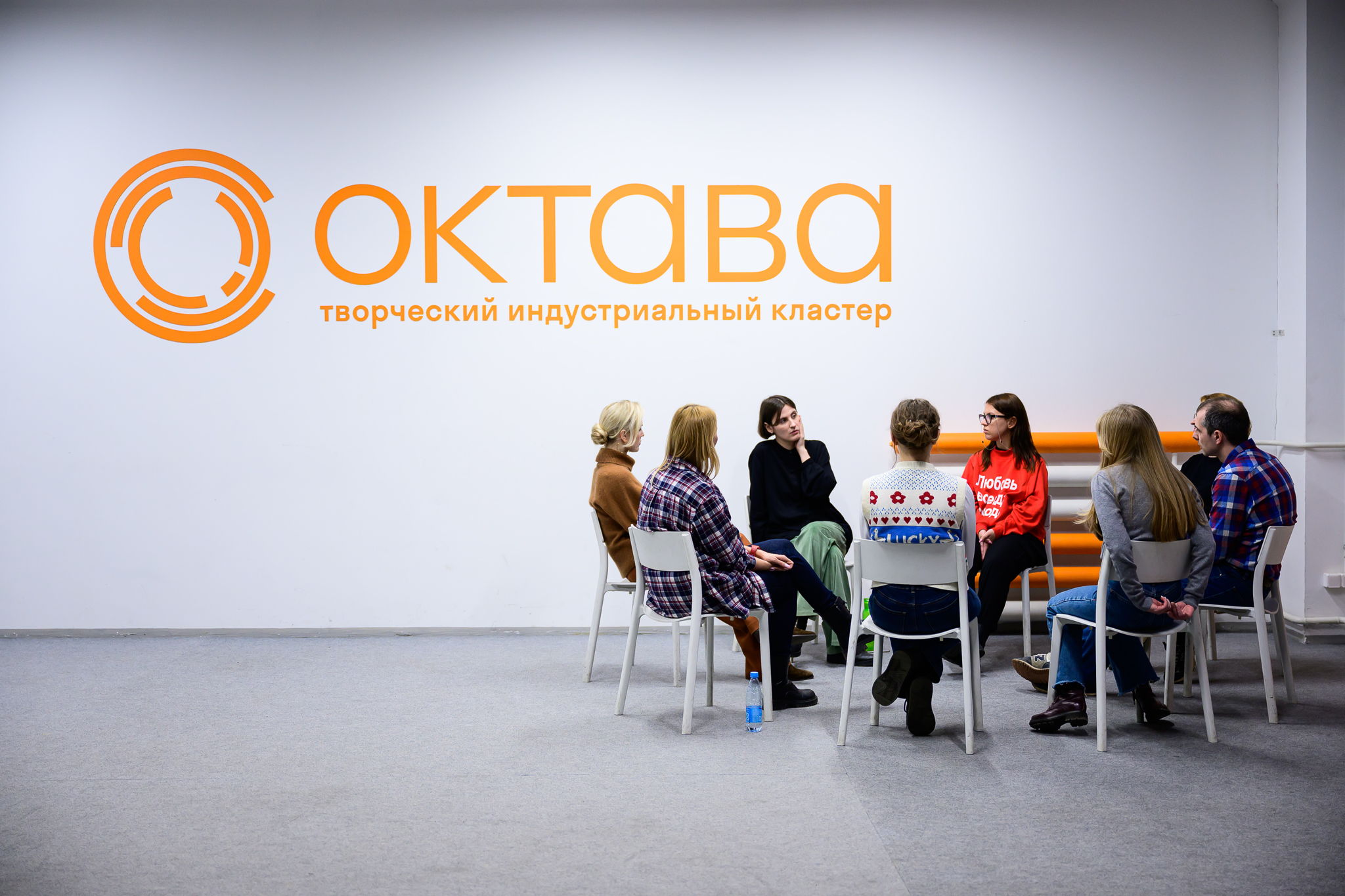 Показ Школы современного театра: сказки, звезды, апельсины
