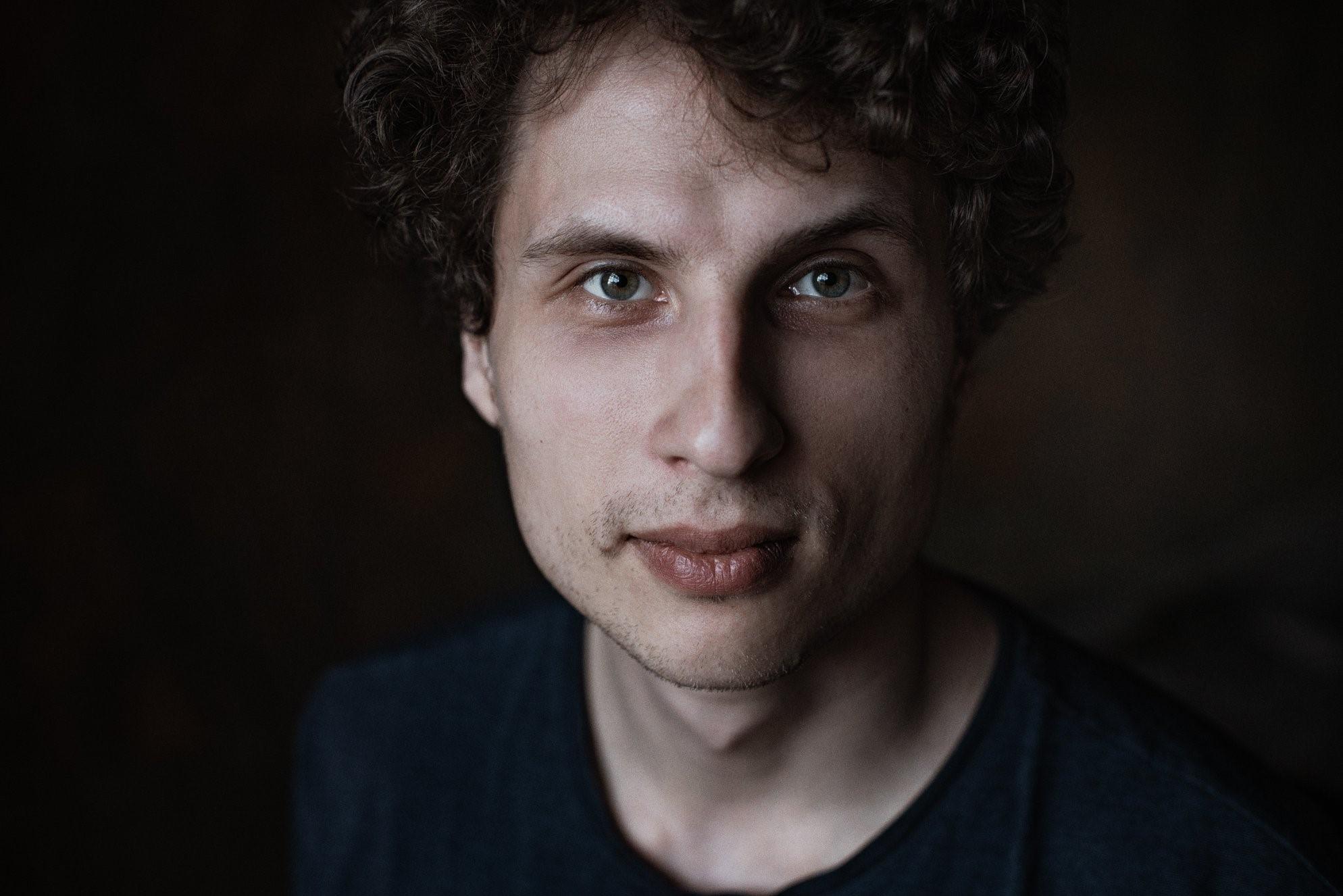 Актерская читка пьесы Дениса Ядрова "Лучший друг"