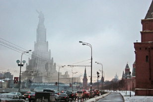 Лекция "Артефакты утопии. Образы будущего в советском кино и изобразительном искусстве 1930-х годов".