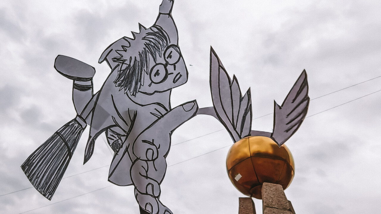 Мобильный квест "Гарри Поттер: в поисках украденного снитча"