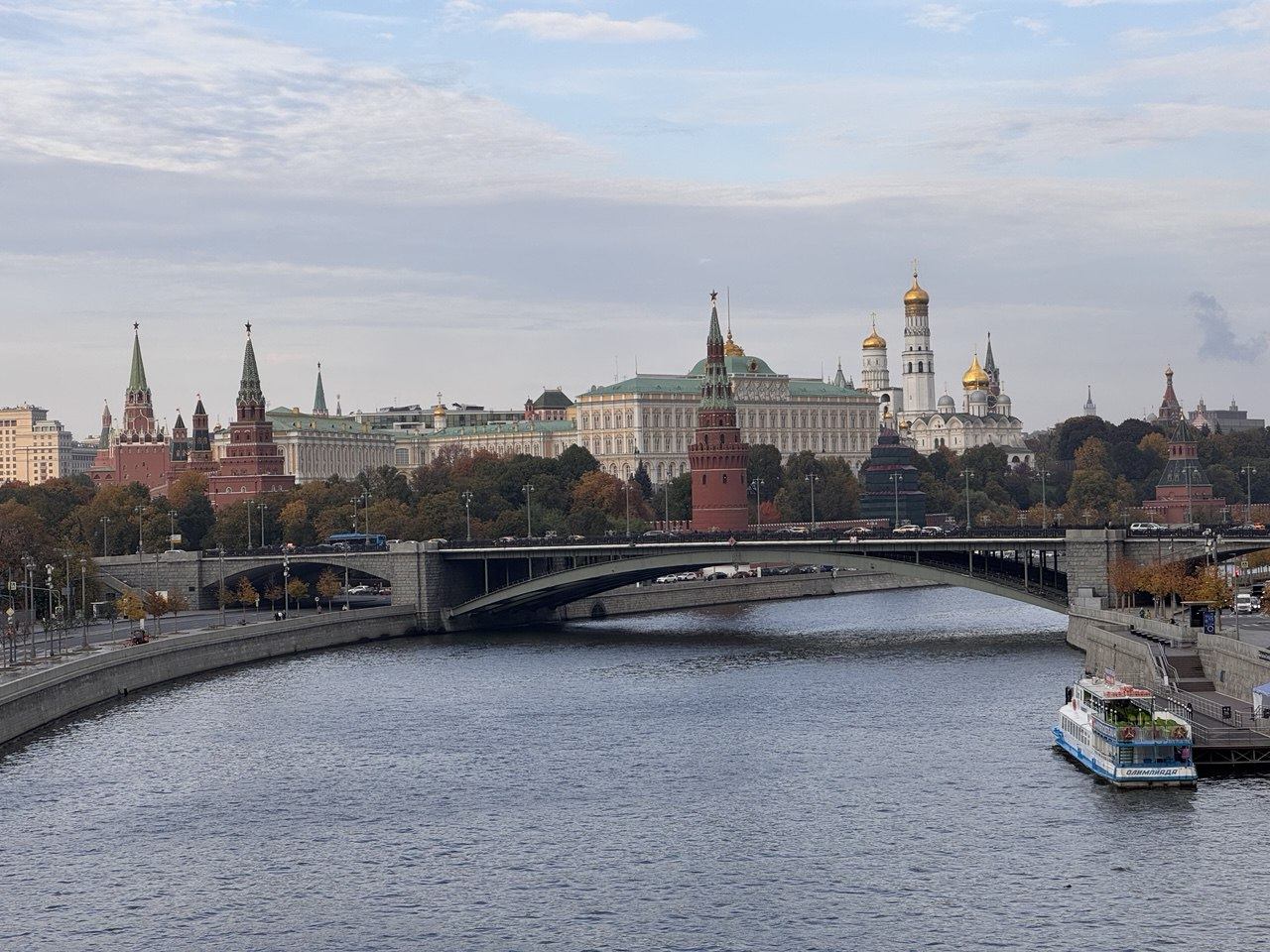 Болотные истории. От Крыжовенной набережной до памятника