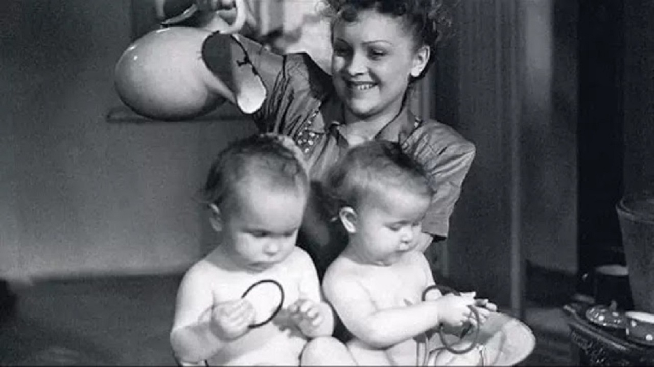 Время кино в библиотеке