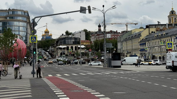 Квартал Красных фонарей. Только для взрослых (18+)