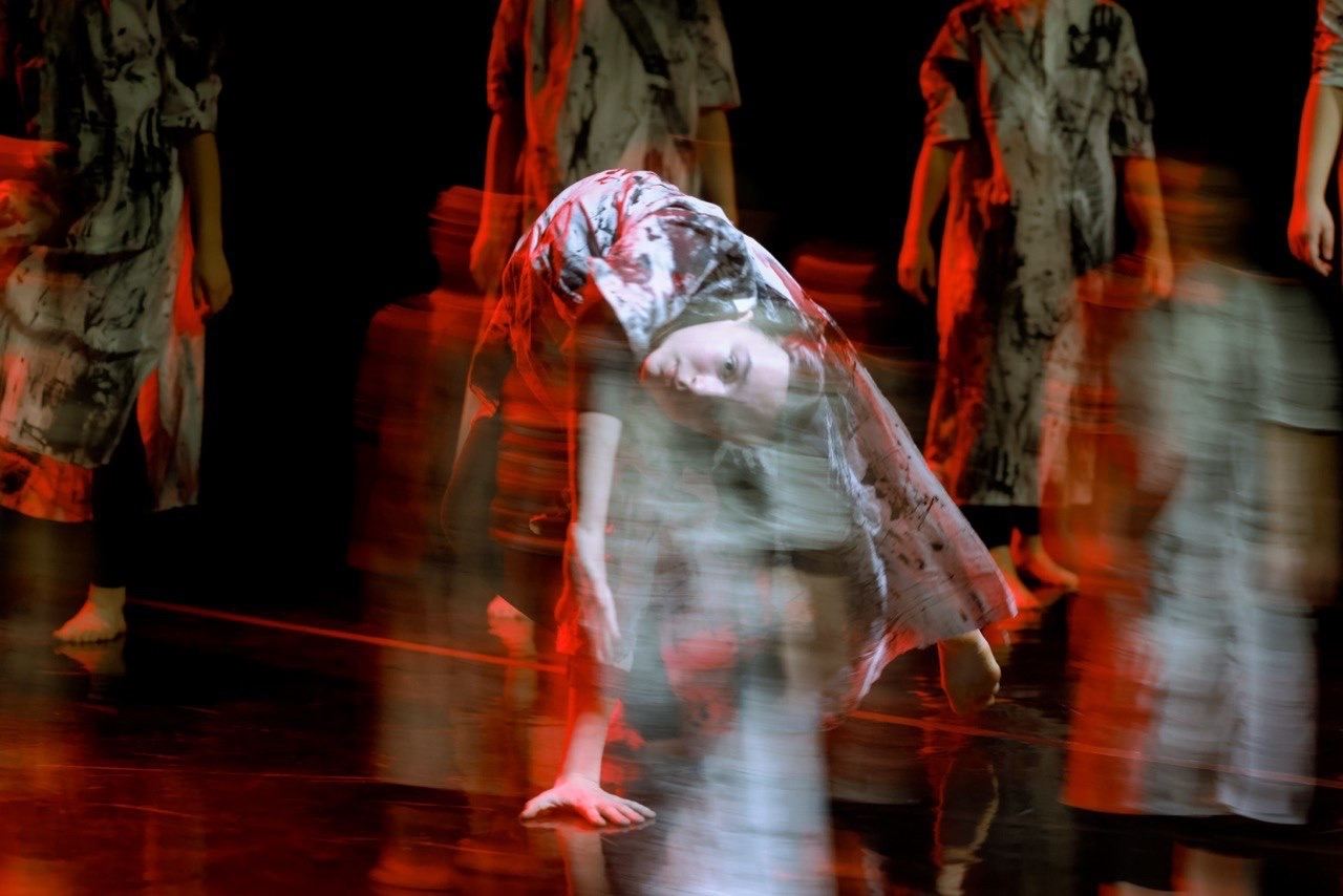 Вечер спектаклей современного танца в арт-резиденции ДКЖ