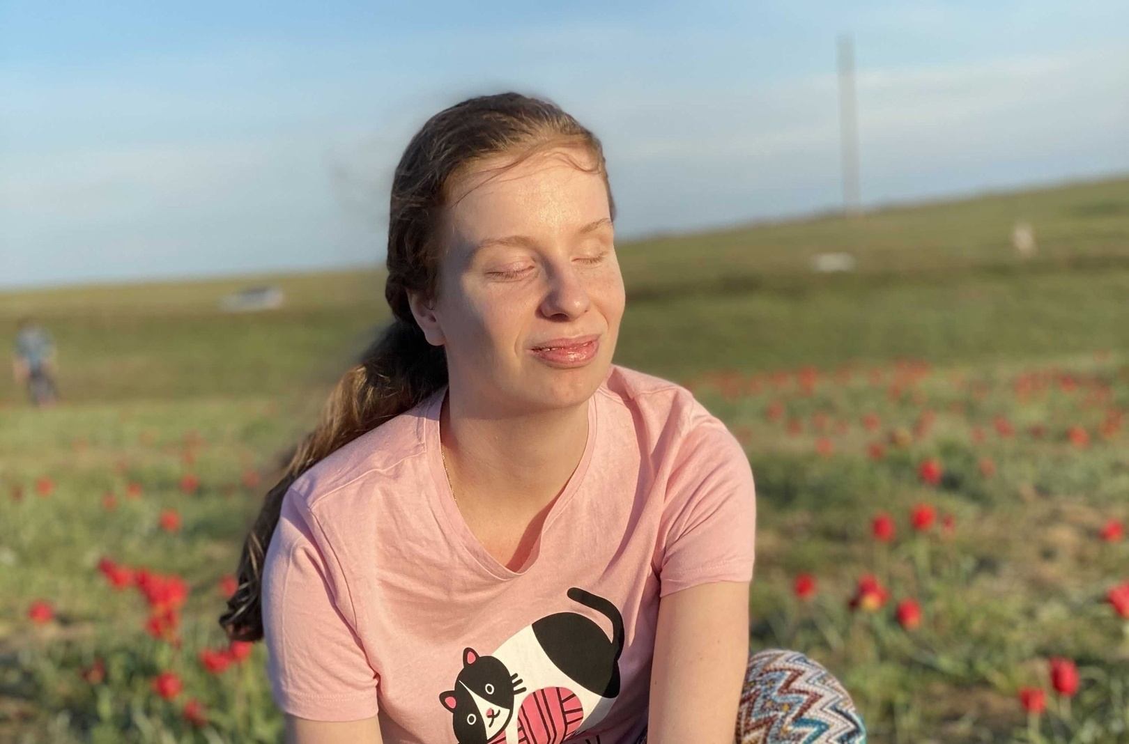 «Вокруг света за 90 минут»: концерт музыканта и полиглота Алисы Калины