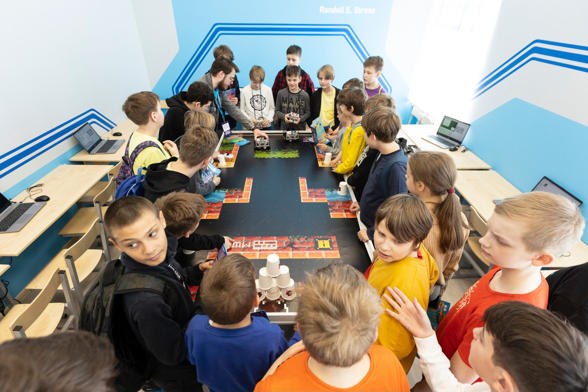 Бесплатные открытые уроки в Московской школе программистов на Молодежной