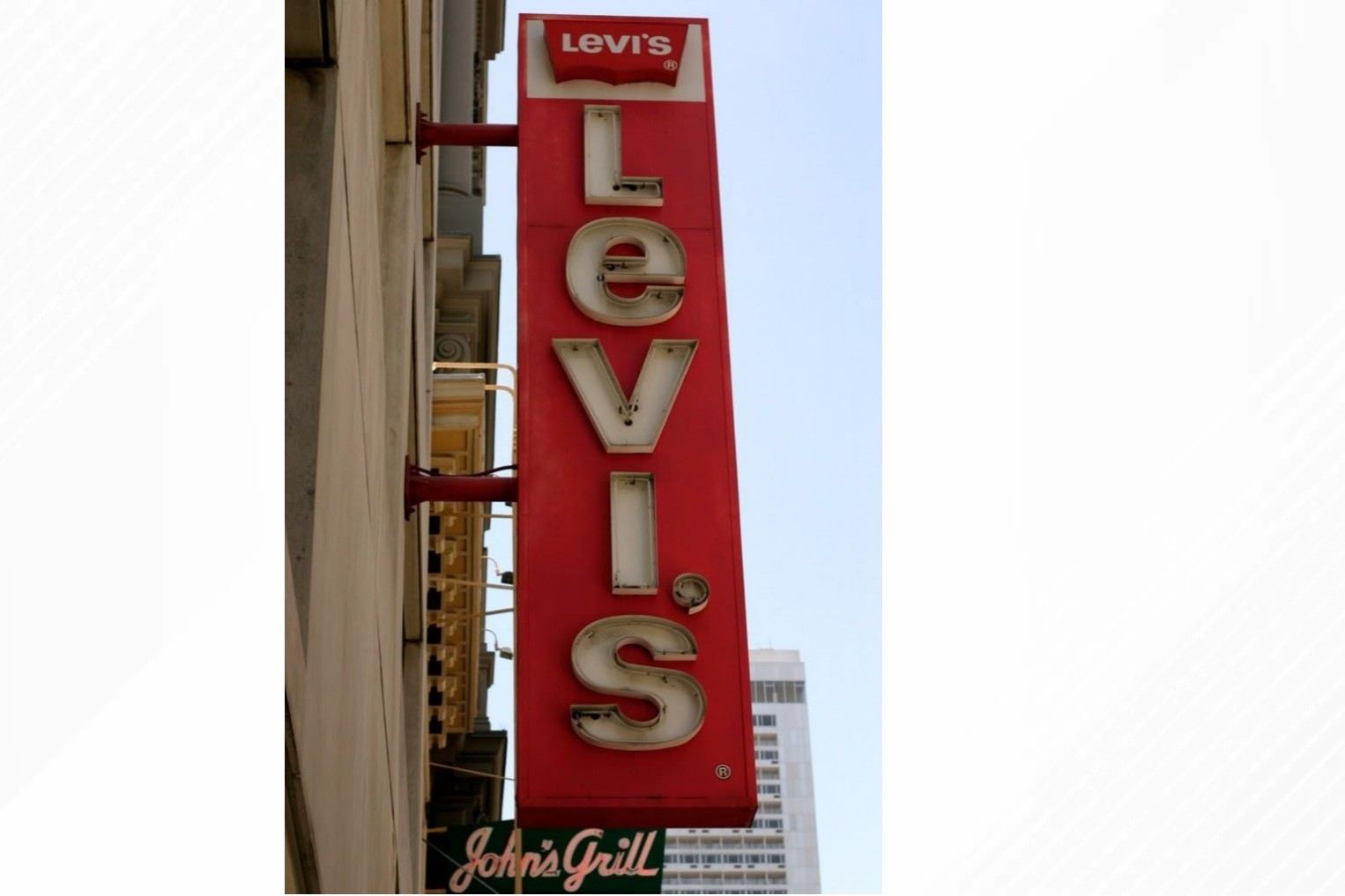 Онлайн-лекция историка моды Александра Юфа "О том, как выходцы из Российской империи одели Америку "