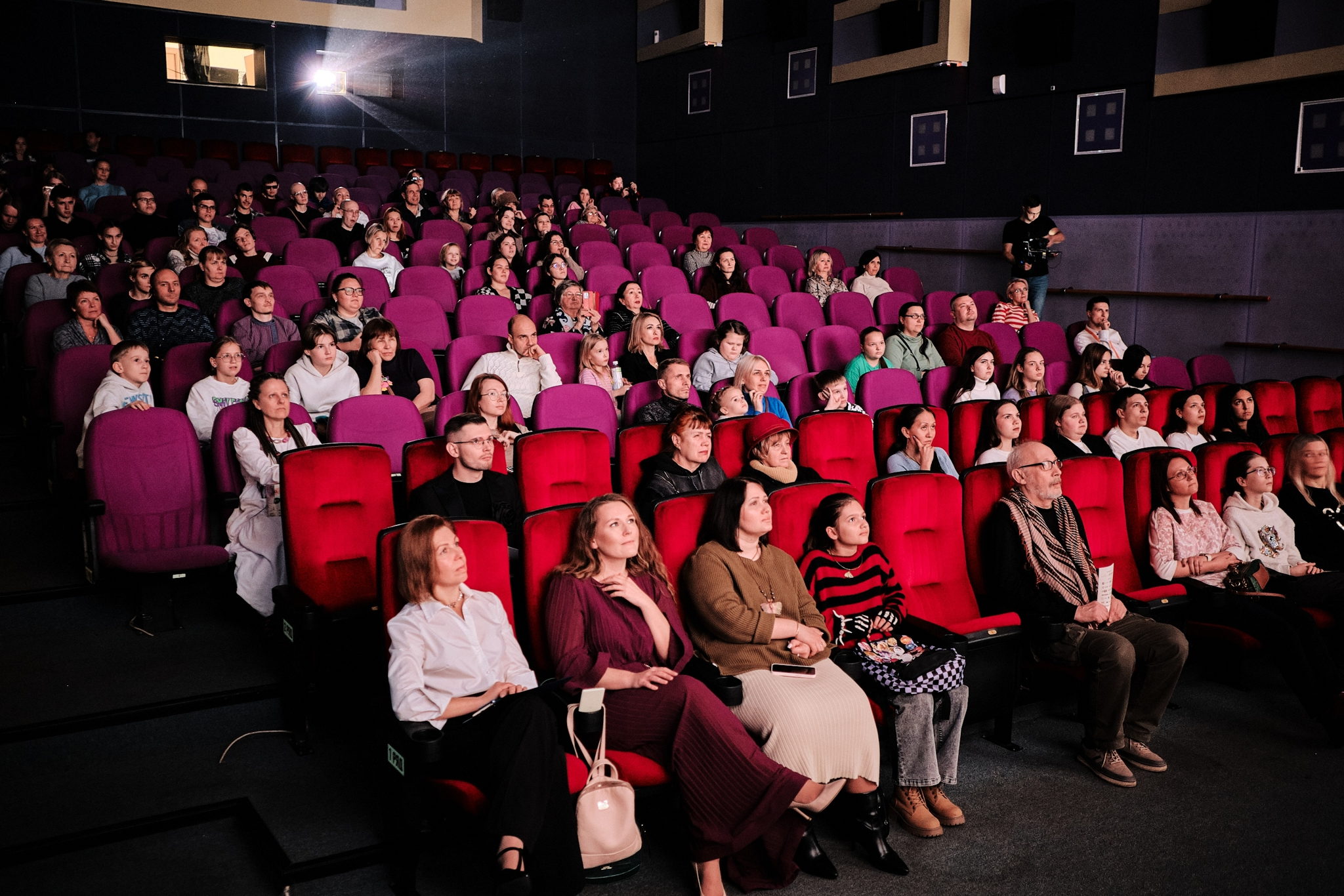 Показ конкурсной программы: анимационные фильмы от профессиональных авторов и киностудий